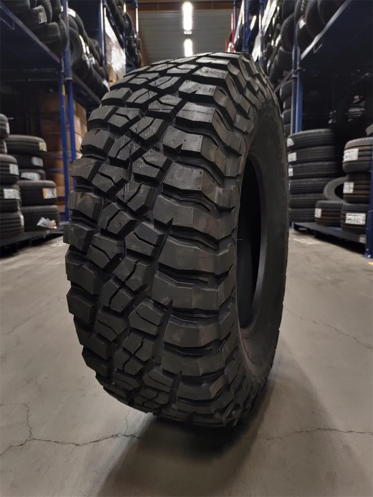 265/70R17 121Q BFGOODRICH MUD TERRAIN T/A KM3